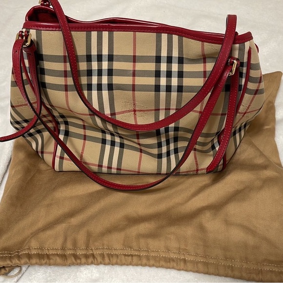 Medium - Picture 2 of 6